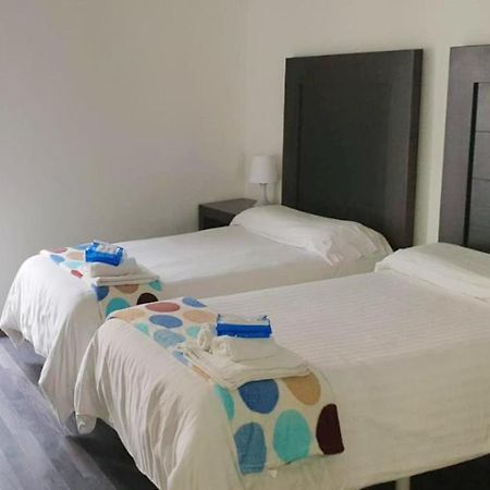 Residencia Viriato Hostel Sevilla Kültér fotó