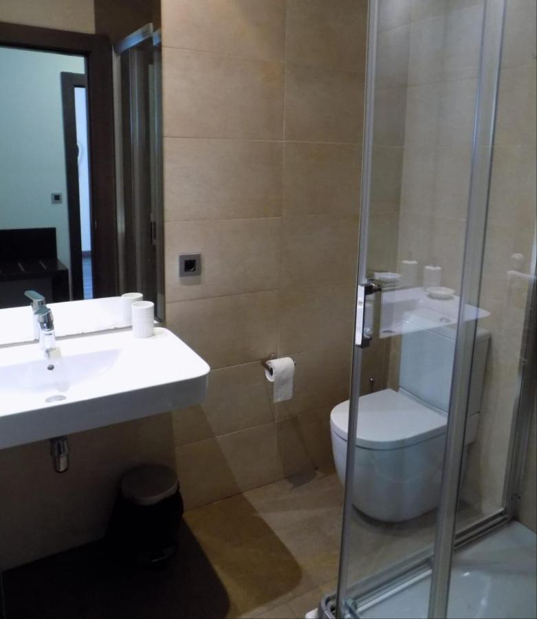 Residencia Viriato Hostel Sevilla Kültér fotó