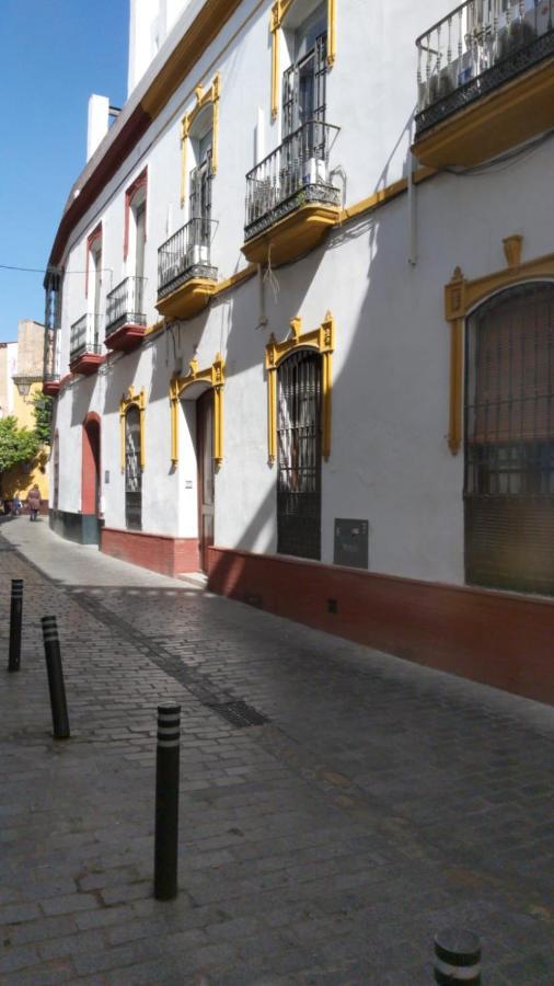 Residencia Viriato Hostel Sevilla Kültér fotó